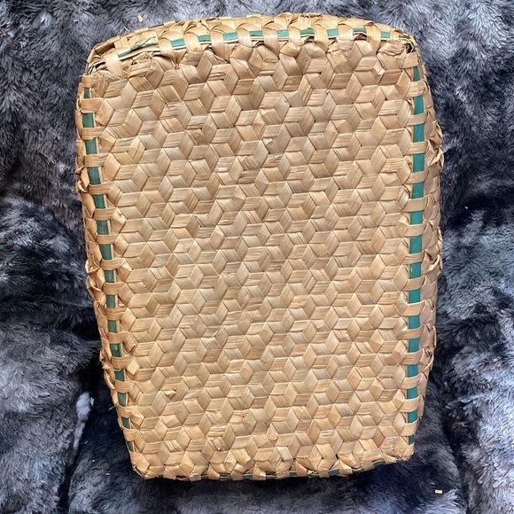 2 Handwoven Natural and Pink Storage Baskets - Picture 3 of 16